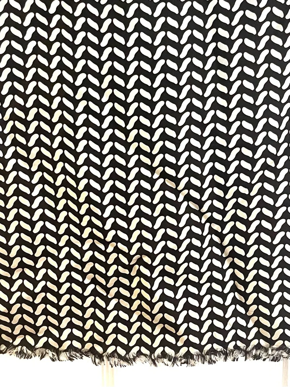 Black & White Leaf & Chevron Scarf!